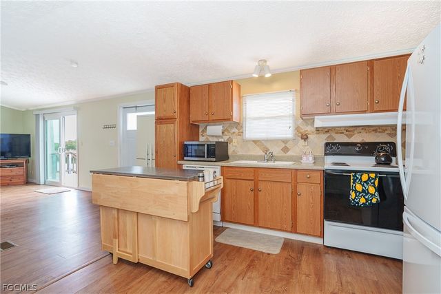 8320 Riverside DR 94, Punta Gorda, FL 33982