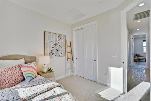 2061 Colony Street, Mountain View, CA 94043