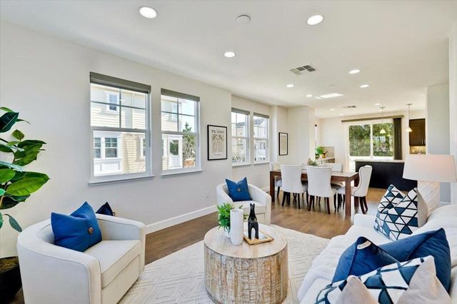 2061 Colony Street, Mountain View, CA 94043