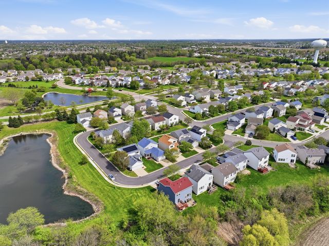 36 Bridgeview Drive, Oswego, IL 60543