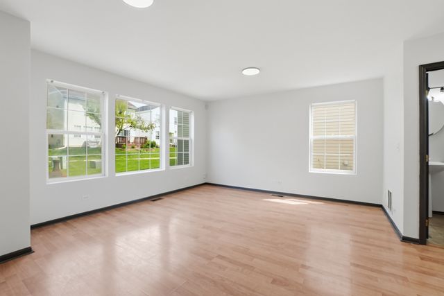 36 Bridgeview Drive, Oswego, IL 60543