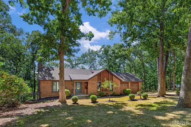 19 Greenview Drive, Defiance, MO 63341