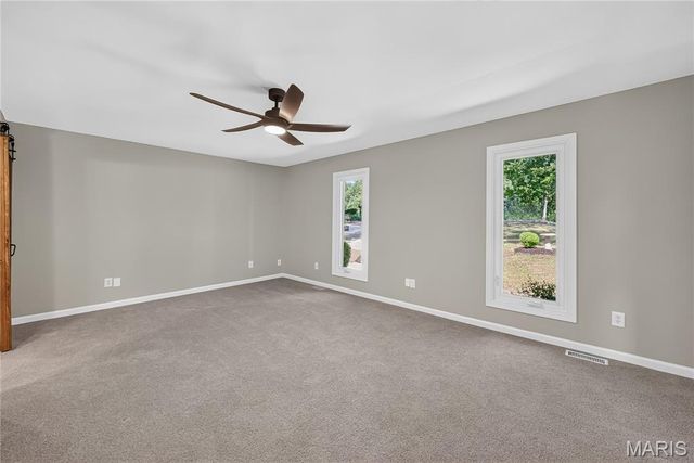 19 Greenview Drive, Defiance, MO 63341