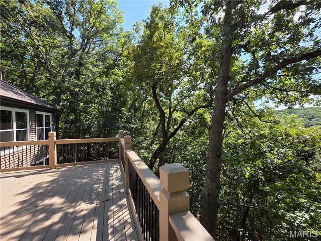19 Greenview Drive, Defiance, MO 63341