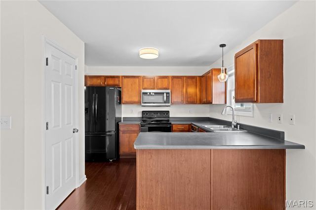 51 E Homefield Point Court, O'fallon, MO 63366