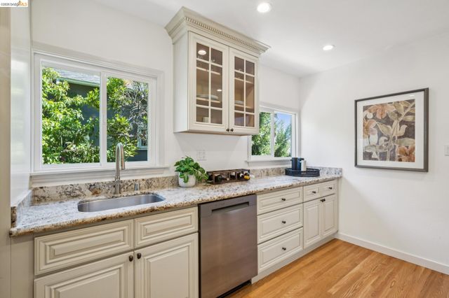 1329 Everett St, El Cerrito, CA 94530