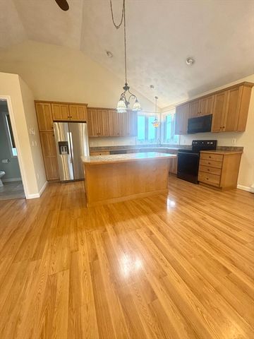 74 Saugus, Saugus, MA 01906