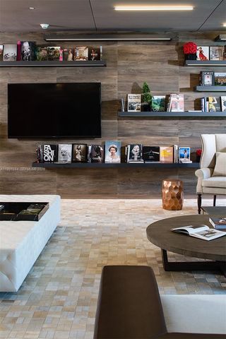 1080 Brickell Ave 205, Miami, FL 33131