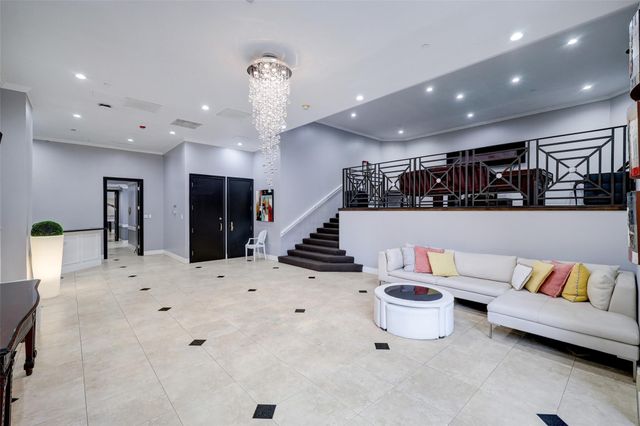 3350 Mccue Road 1501, Houston, TX 77056