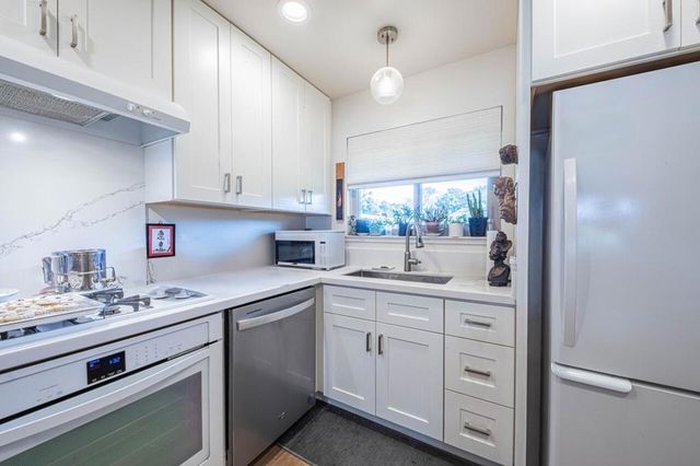 80 Hacienda Carmel 80, Carmel, CA 93923