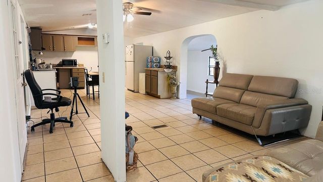 816 DIAMOND ACRES ROAD, Davenport, FL 33837