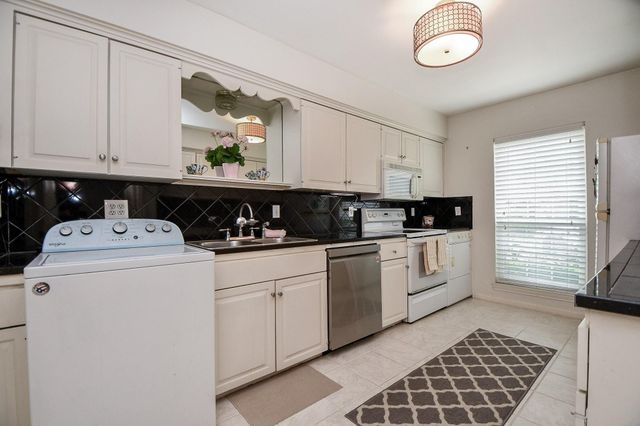 6335 Del Monte Drive 97, Houston, TX 77057