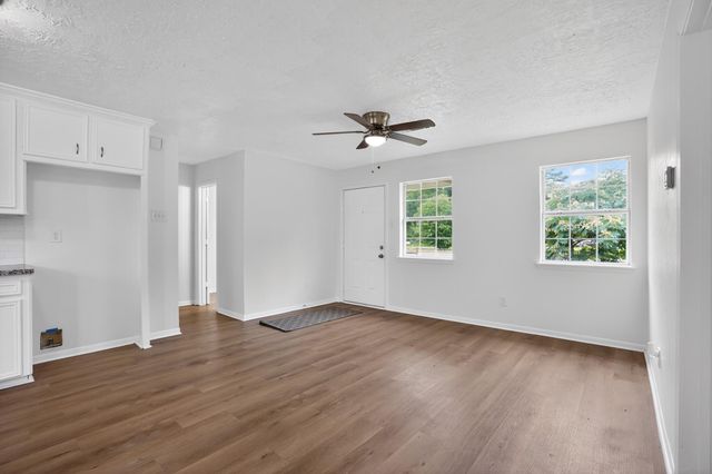 15197 Willis Waukegan Road, Cut And Shoot, TX 77303