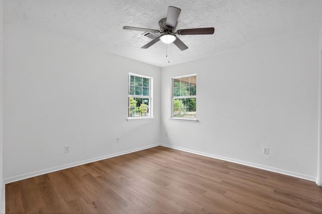 15197 Willis Waukegan Road, Cut And Shoot, TX 77303