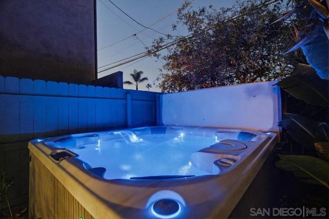 4460 Niagara Avenue, San Diego, CA 92107