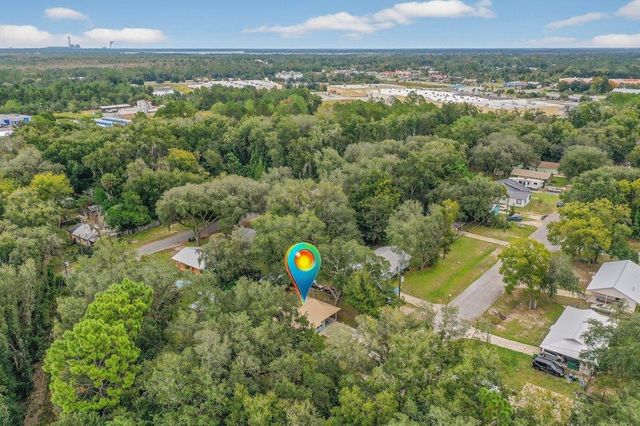 4510 W Madison St, Palatka, FL 32177