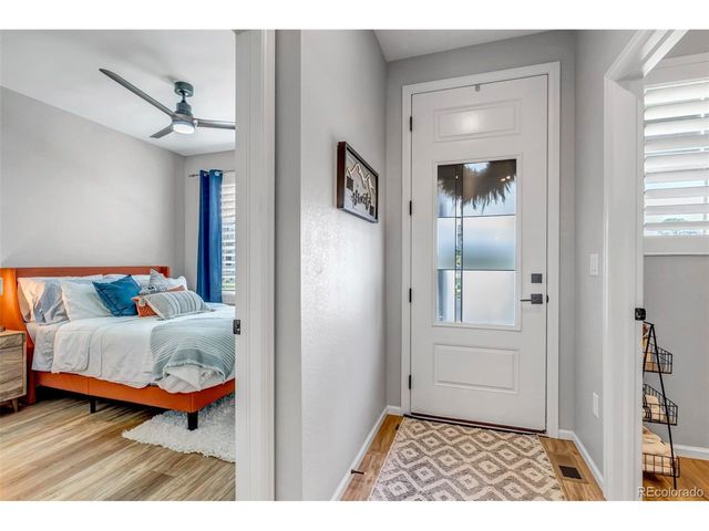 2428 Yukon Dr, Longmont, CO 80504