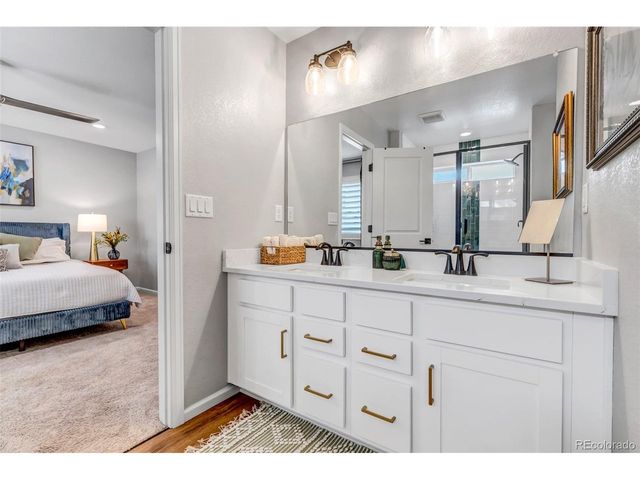 2428 Yukon Dr, Longmont, CO 80504