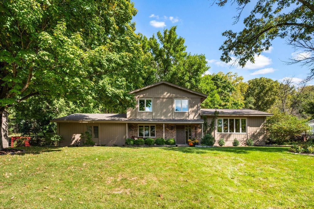 6015 Stoneybrook Drive, Minnetonka, MN 55345 — photo 2