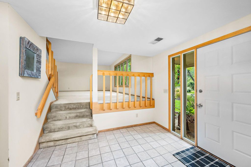 6015 Stoneybrook Drive, Minnetonka, MN 55345 — photo 4