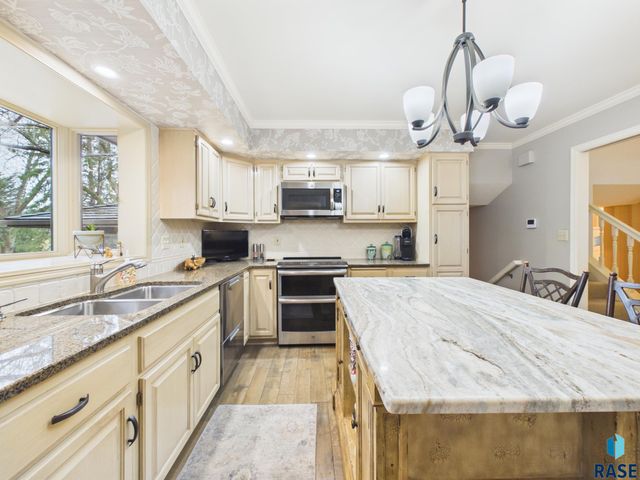 317 E Autumn Ln Lane, Sioux Falls, SD 57105