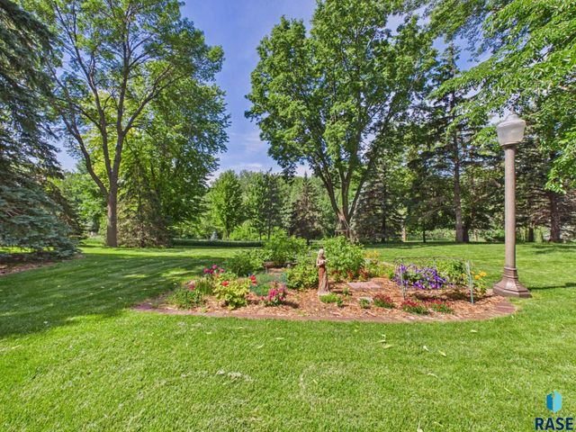317 E Autumn Ln Lane, Sioux Falls, SD 57105