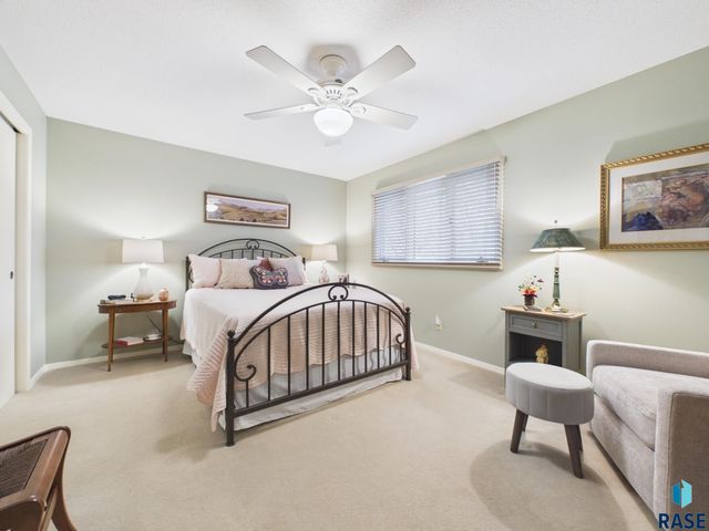 317 E Autumn Ln Lane, Sioux Falls, SD 57105