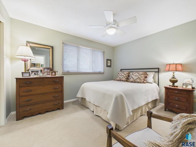 317 E Autumn Ln Lane, Sioux Falls, SD 57105