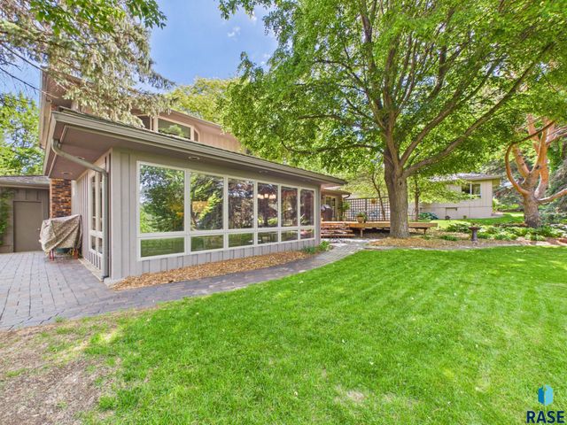 317 E Autumn Ln Lane, Sioux Falls, SD 57105