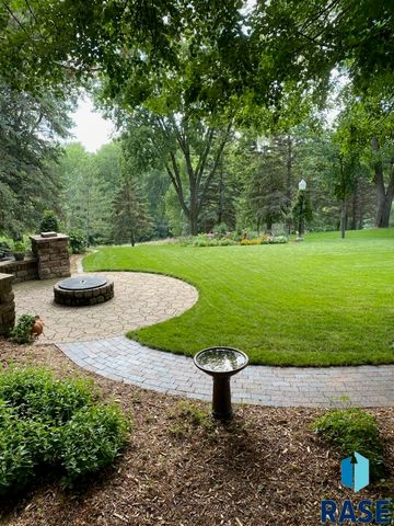 317 E Autumn Ln Lane, Sioux Falls, SD 57105