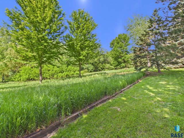 317 E Autumn Ln Lane, Sioux Falls, SD 57105