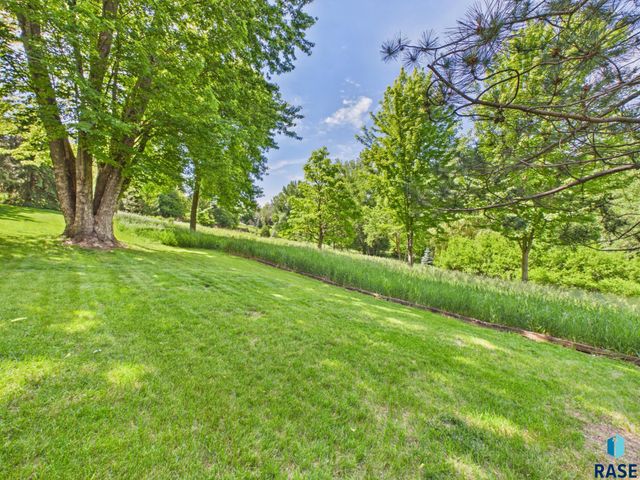 317 E Autumn Ln Lane, Sioux Falls, SD 57105