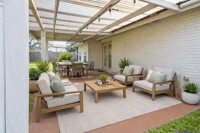 13105 Briargrove Ave, Saint George, LA 70810