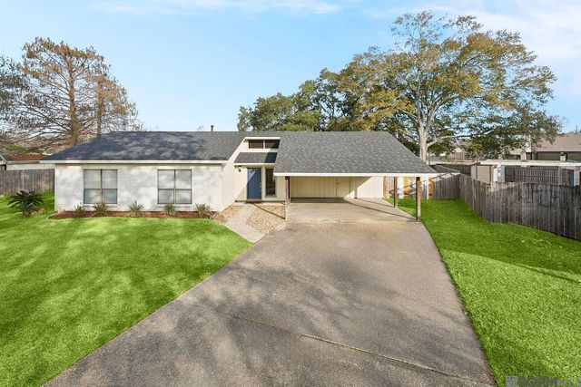 13105 Briargrove Ave, Saint George, LA 70810