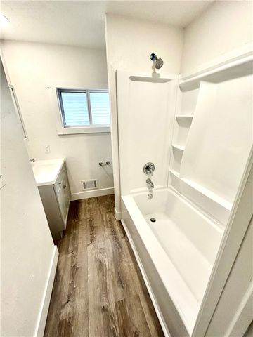 88 Byrer Ave, Uniontown, PA 15401