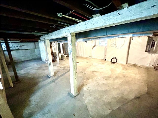 88 Byrer Ave, Uniontown, PA 15401