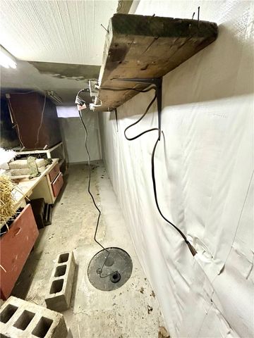 88 Byrer Ave, Uniontown, PA 15401