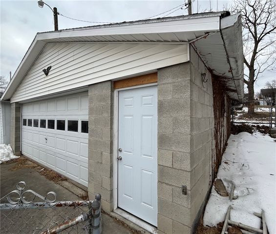 88 Byrer Ave, Uniontown, PA 15401