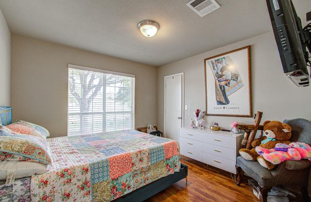 957 Oak Terrace Drive, Willis, TX 77378
