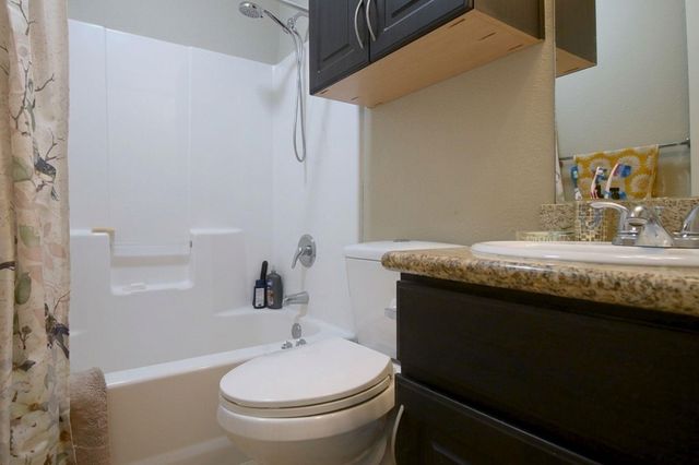 957 Oak Terrace Drive, Willis, TX 77378