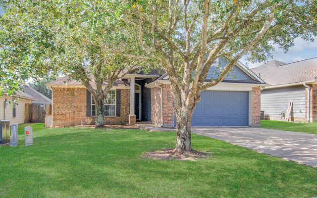 957 Oak Terrace Drive, Willis, TX 77378