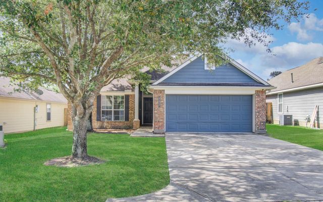957 Oak Terrace Drive, Willis, TX 77378