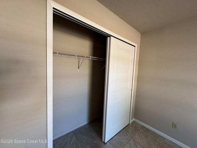 934 Lynbrook Street NW, Palm Bay, FL 32907