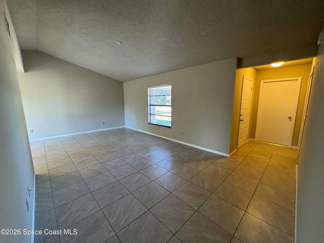 934 Lynbrook Street NW, Palm Bay, FL 32907