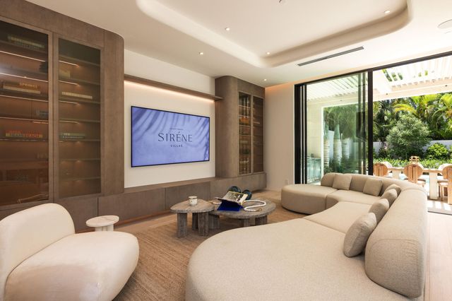 1234 George Bush Boulevard, Delray Beach, FL 33483