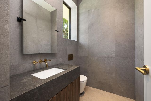 1234 George Bush Boulevard, Delray Beach, FL 33483