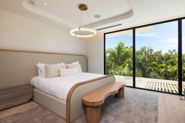 1234 George Bush Boulevard, Delray Beach, FL 33483