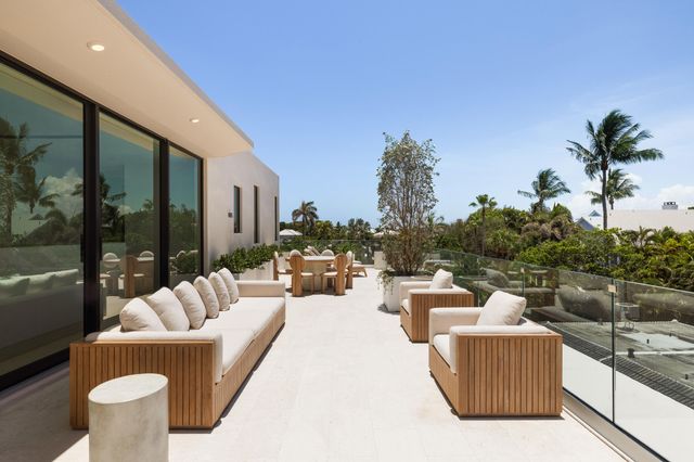 1234 George Bush Boulevard, Delray Beach, FL 33483