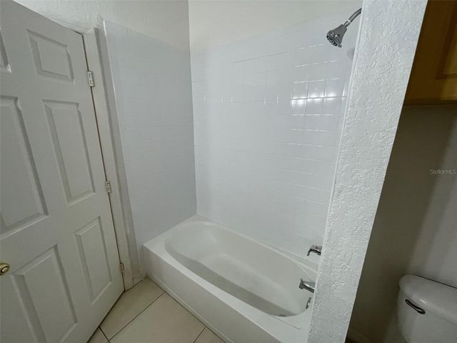 3611 CONROY ROAD 825, Orlando, FL 32839