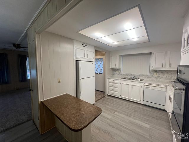 4401 Hughes Lane 106, Bakersfield, CA 93304